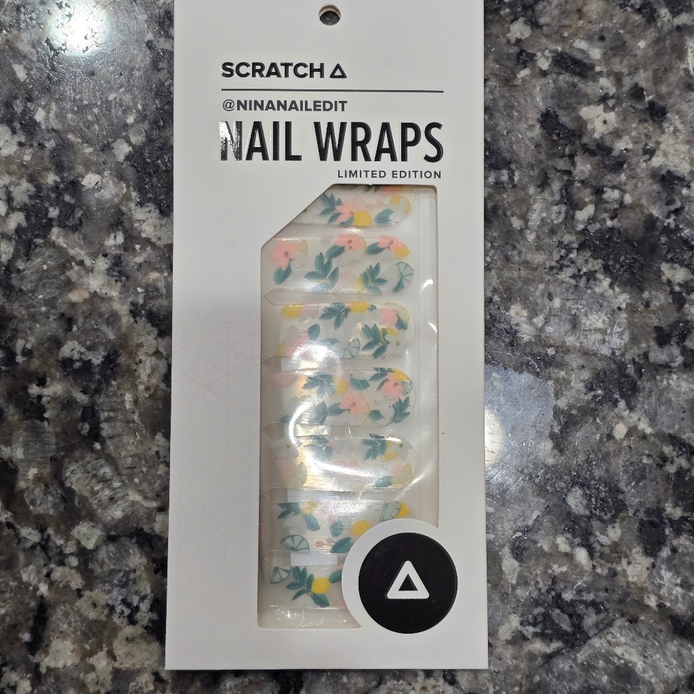 Scratch - Limited Edition - MMK Nail Wrap Kit - Citrus Blossoms design